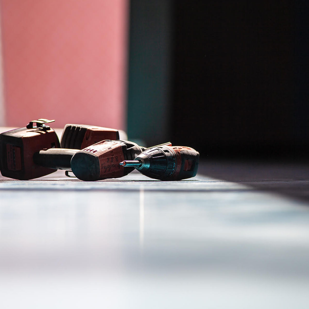 Kletterhalle mit Klettergriffen bestücken